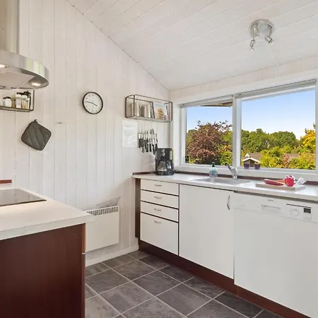 4 Bedroom Gorgeous In * Glesborg