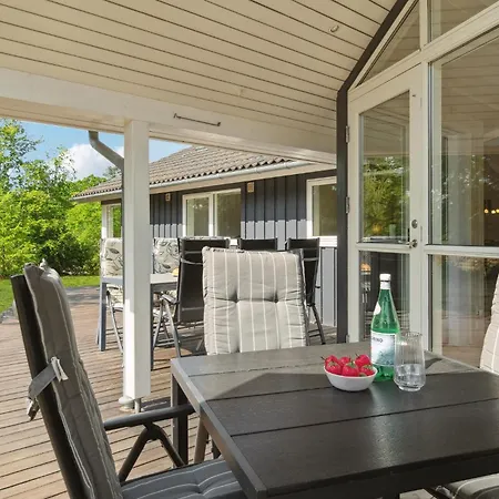 4 Bedroom Gorgeous In Semesterbostad *