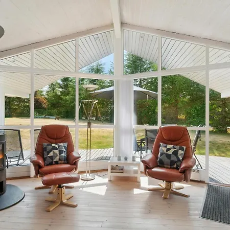 4 Bedroom Gorgeous In *