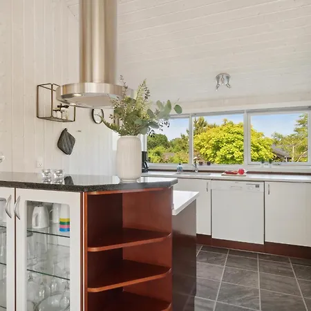 4 Bedroom Gorgeous In * Glesborg